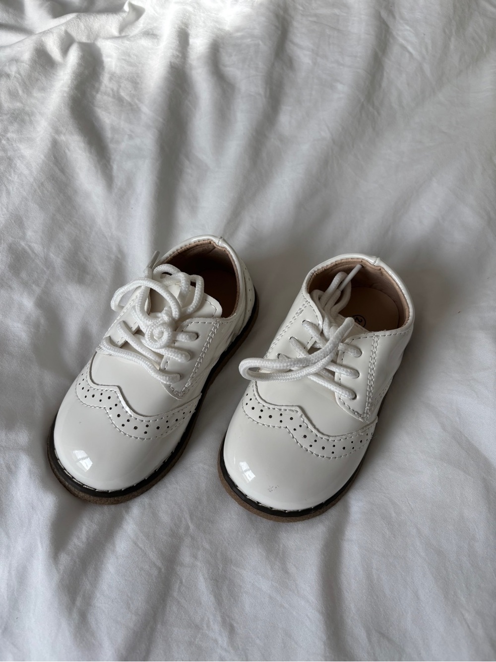 Classic White Patent Kids Dress Shoes with Brogue Detail